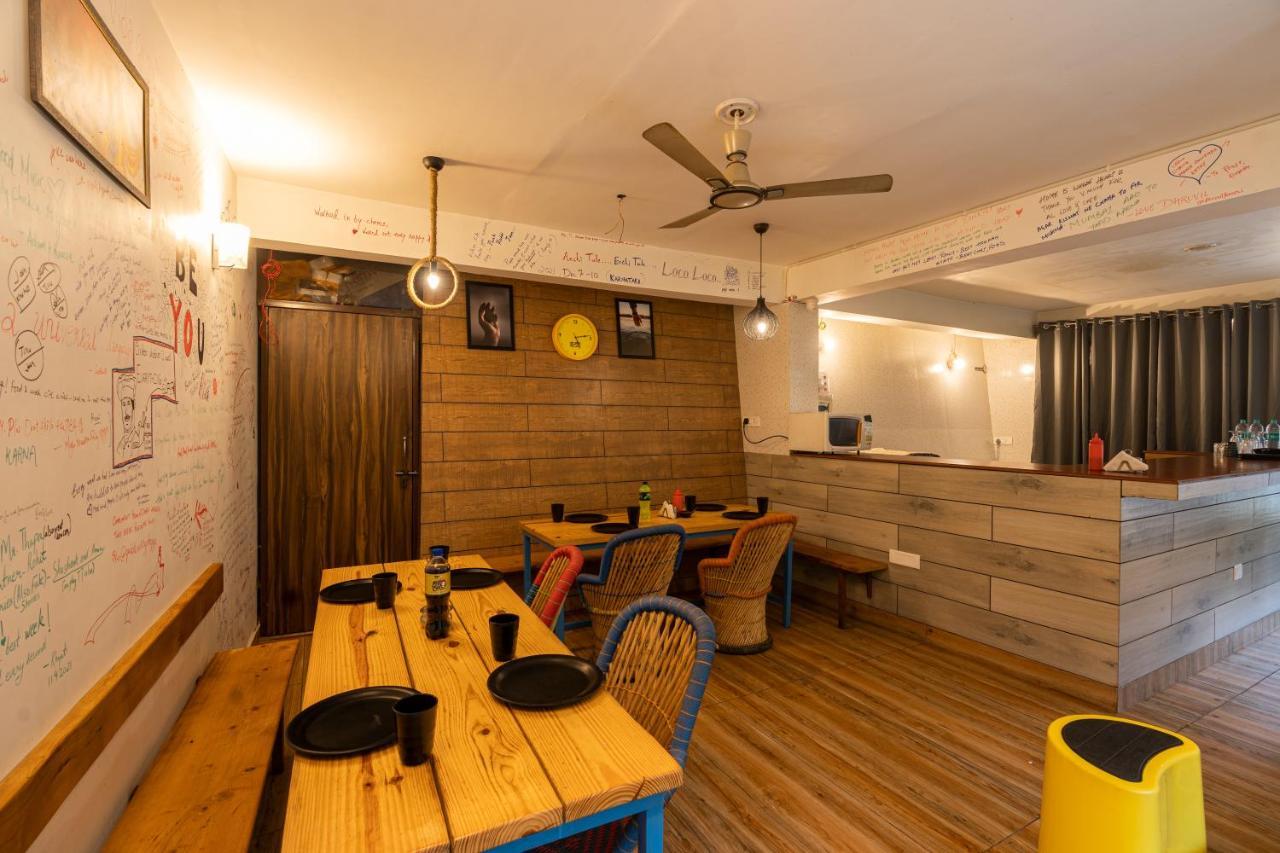 The Hosteller Mussoorie By The Streamside, Kempty Exteriör bild