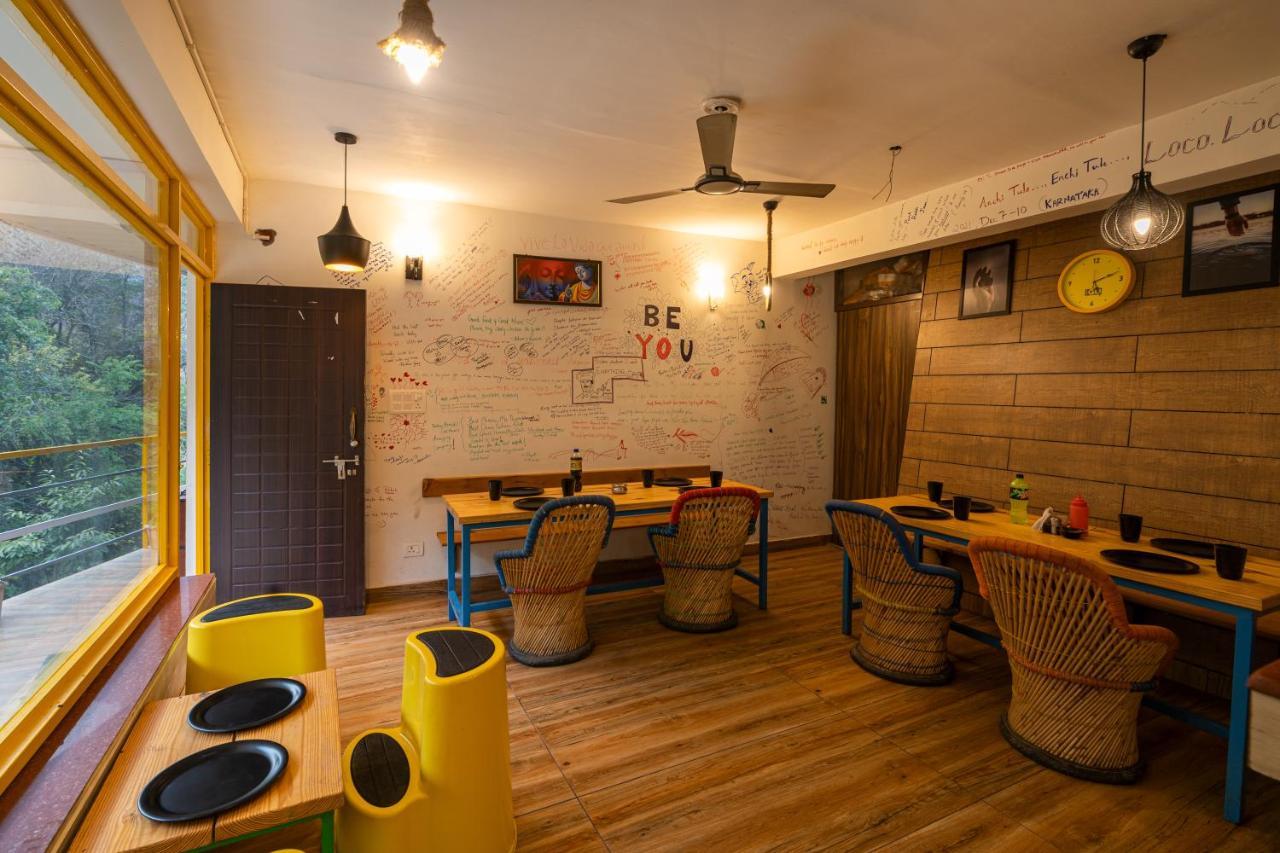 The Hosteller Mussoorie By The Streamside, Kempty Exteriör bild
