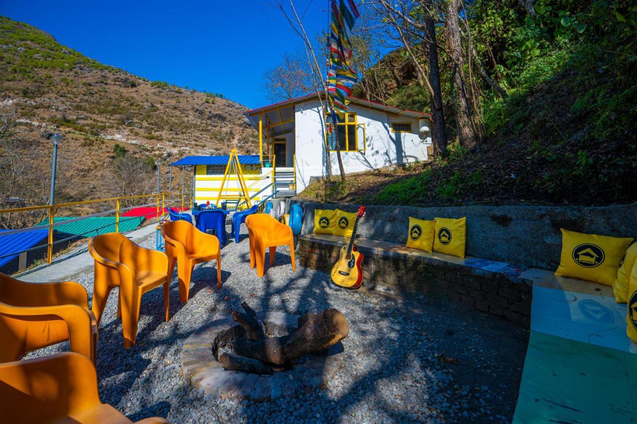 The Hosteller Mussoorie By The Streamside, Kempty Exteriör bild